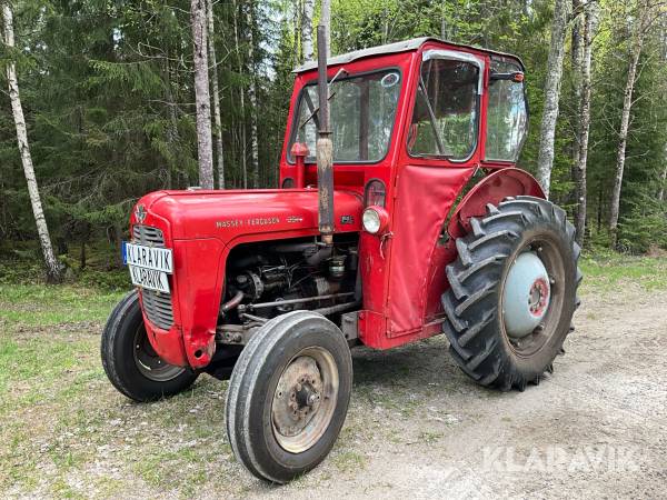 Traktor Massey Ferguson 35 X