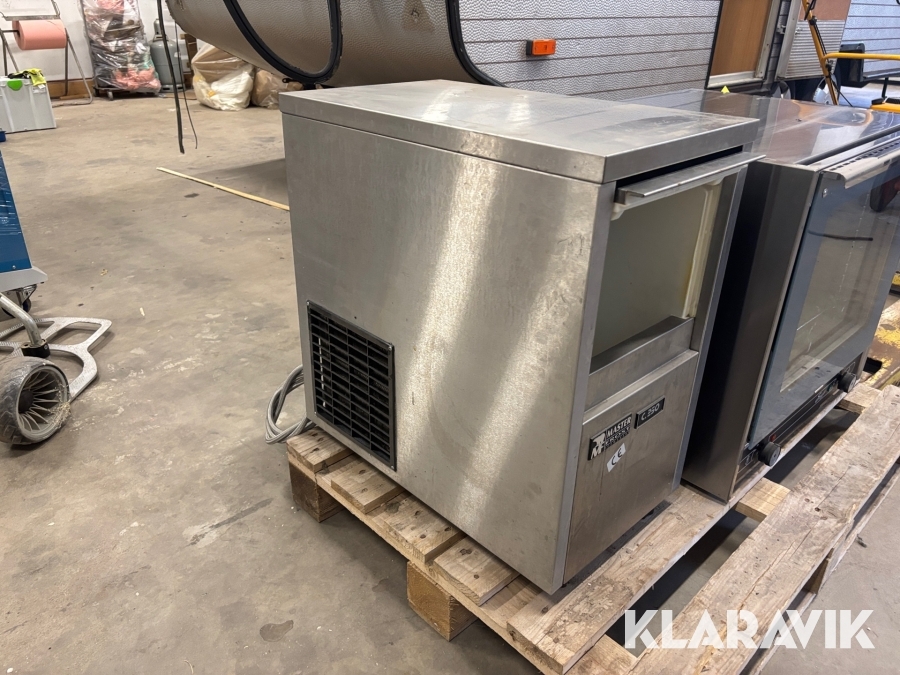 Ismaskin Master Frost C.250