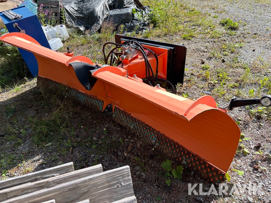 Vikplog Pronar PUV-2800M