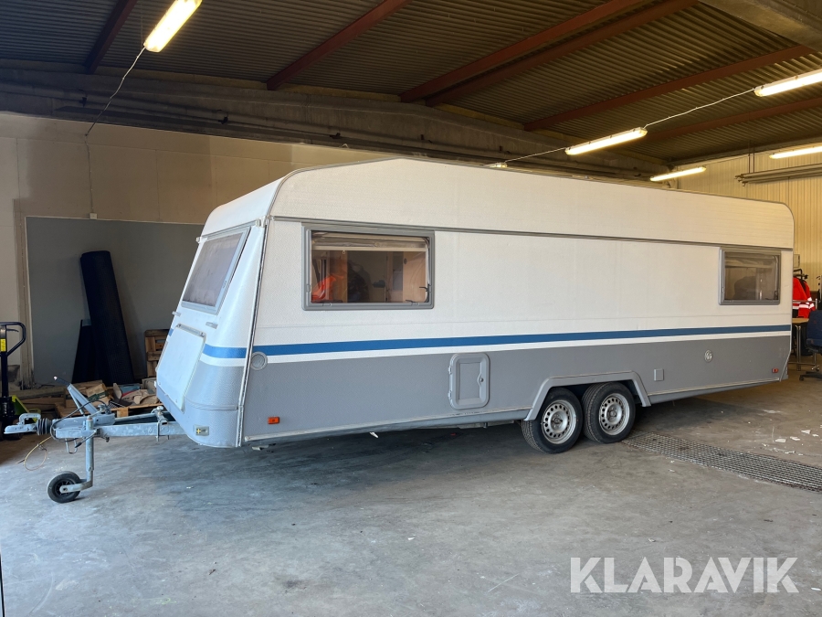 Husvagn Knaus Azur 590TU