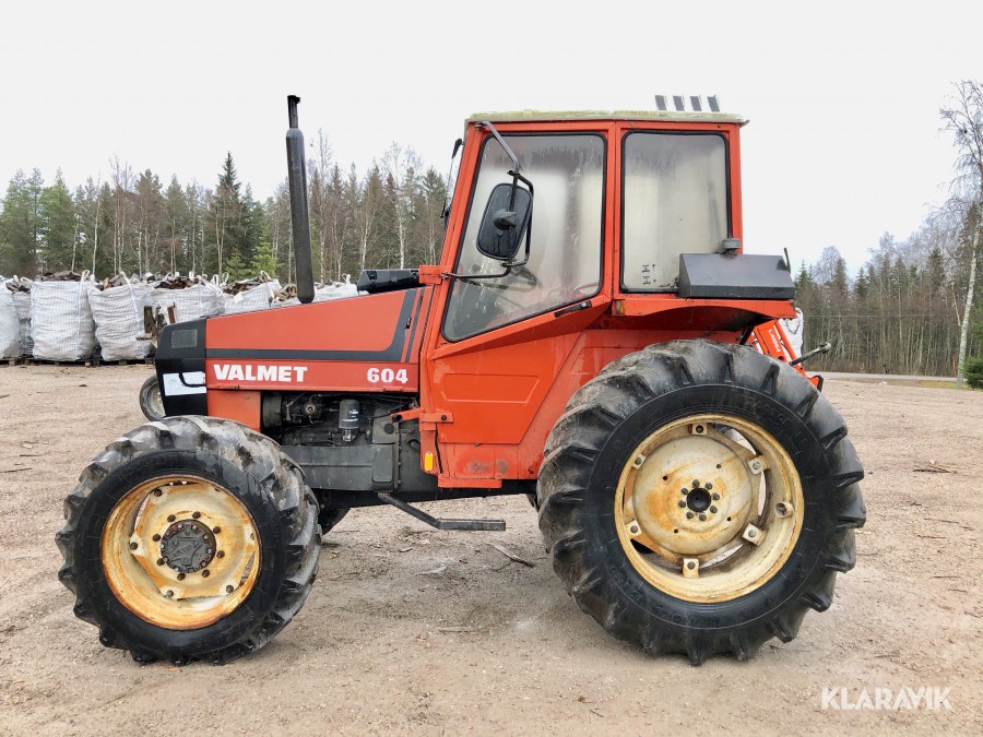 Traktor 4WD Valmet 604-4