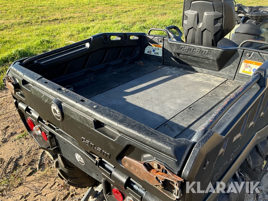 6-hjuling Can-Am Outlander 650 Max PRO med timmervagn