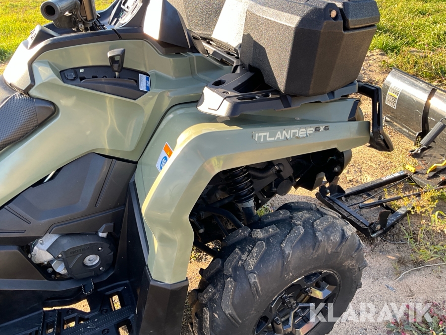 6-hjuling Can-Am Outlander 650 Max PRO med timmervagn