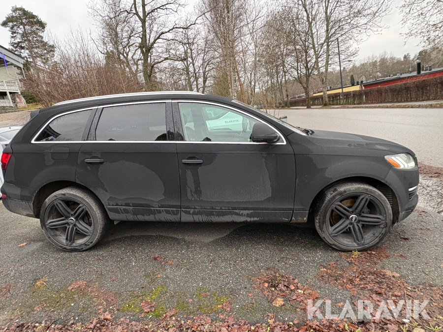 SUV Audi Q7 3.0TDi