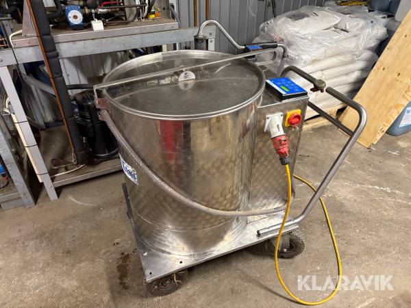 Mjölktaxi Holm & Laue 220L med drift