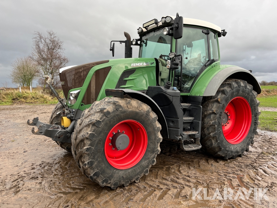 Traktor Fendt 822 Vario