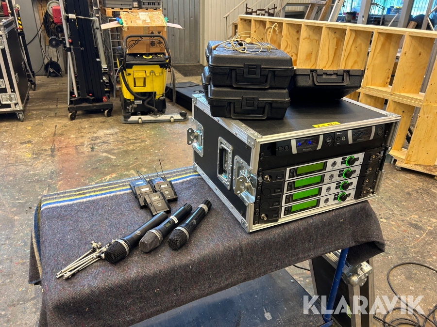 Trådlösa mikrofoner AKG DSR 700 8ch