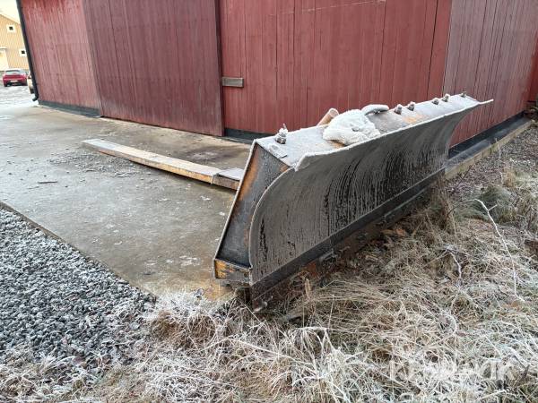 Snöplog Vreten K 2800 U