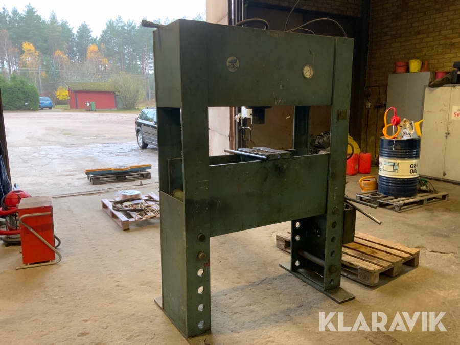 Press Stenhöj 100 ton med powerpack