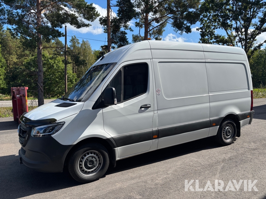 Skåpbil/servicebil Mercedes-Benz Sprinter 317 CDI med utrustning