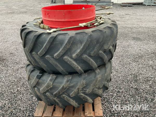 Dubbelmontage fram 540/65R30 2st