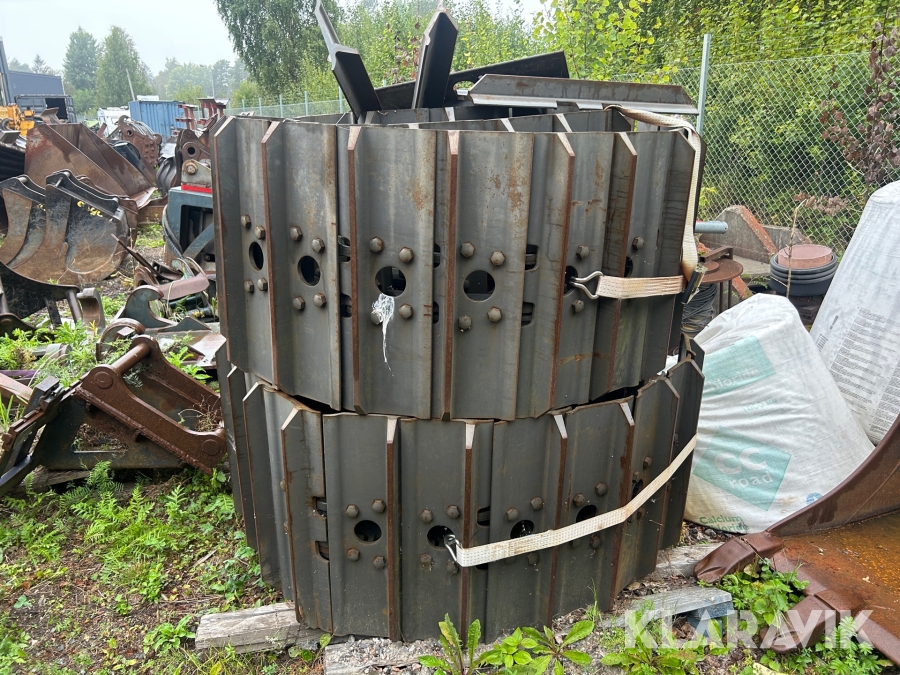 Larvkedjor med larvplattor till Volvo EC300E