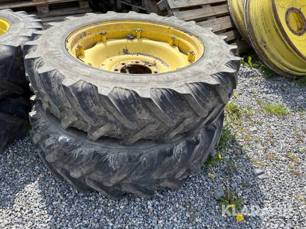 Radodlingshjul 12.4R32 två styck