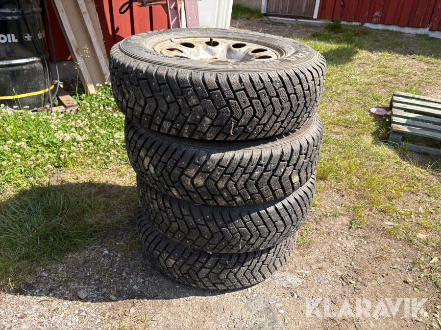 Personbilsdäck P206/ 75R15 Goodyear 4st