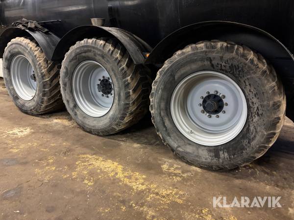Lantbruksdäck med fälg Nokian 800/50 R34 6 st