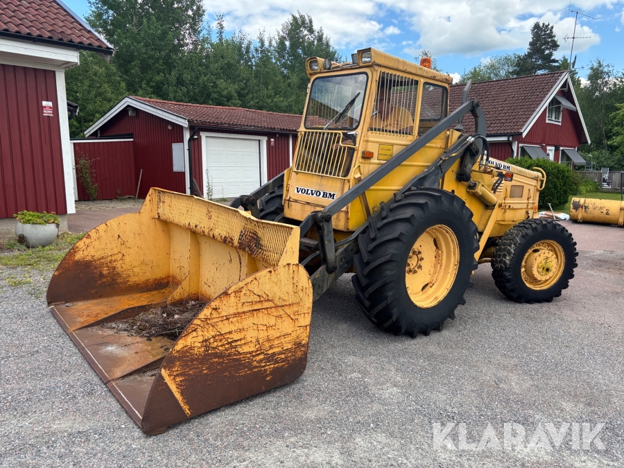 Baklastare Volvo BM LM641 med redskap