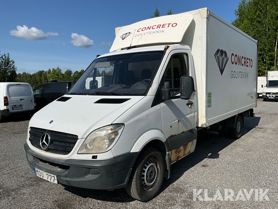 Skåpbil med bakgavellyft Mercedes-Benz Sprinter 315