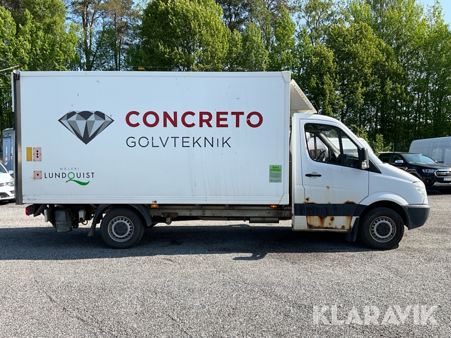 Skåpbil med bakgavellyft Mercedes-Benz Sprinter 315