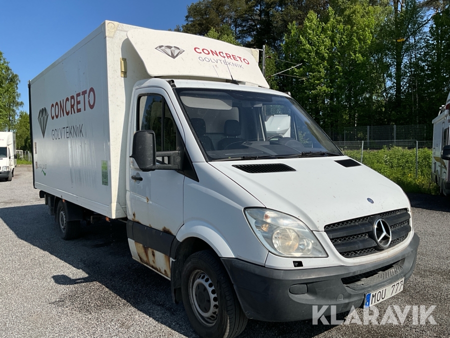 Skåpbil med bakgavellyft Mercedes-Benz Sprinter 315