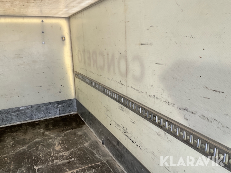 Skåpbil med bakgavellyft Mercedes-Benz Sprinter 315