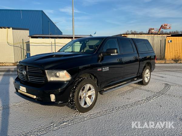 Pickup Dodge RAM 1500 Crew Cab 5.7 V8 HEMI 4x4 TorqueFlite