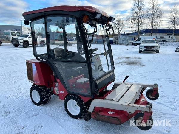 Redskapsbärare Ventrac 3200