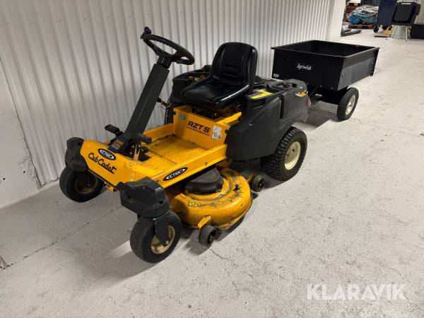 Gräsklippare Cub Cadet RZT S 46 med vagn