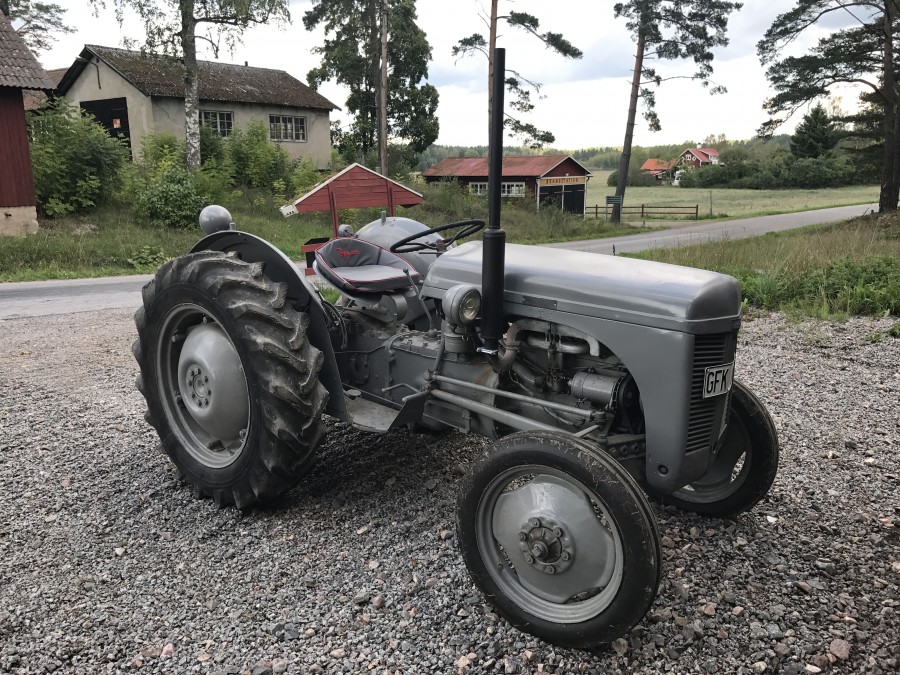 Veterantraktor Ferguson Grolle
