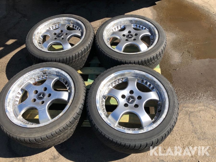 Sommardäck på fälg Intenssa 22545zr17  På mercedesfälg