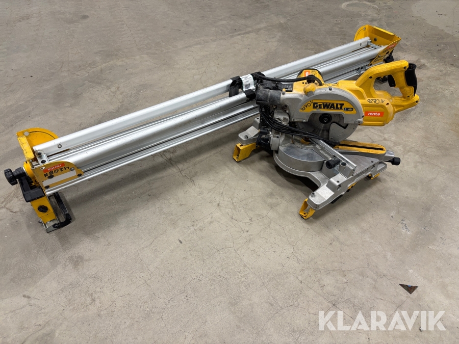 Kap/gersåg med sågbord Dewalt DWS777
