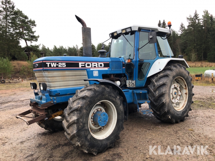 Traktor Ford TW 25/II 4WD