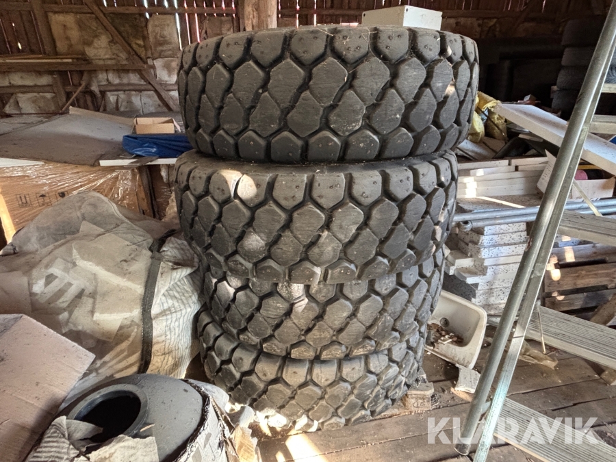 Entreprenaddäck Yokohama 17.5R25 4st