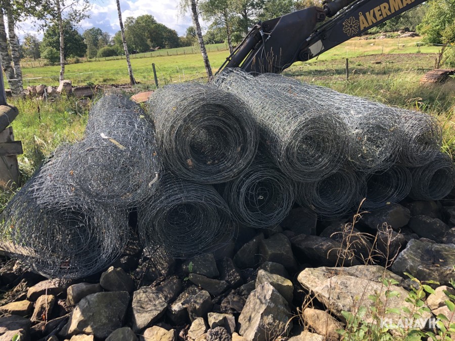 Viltstängsel och Stolpar