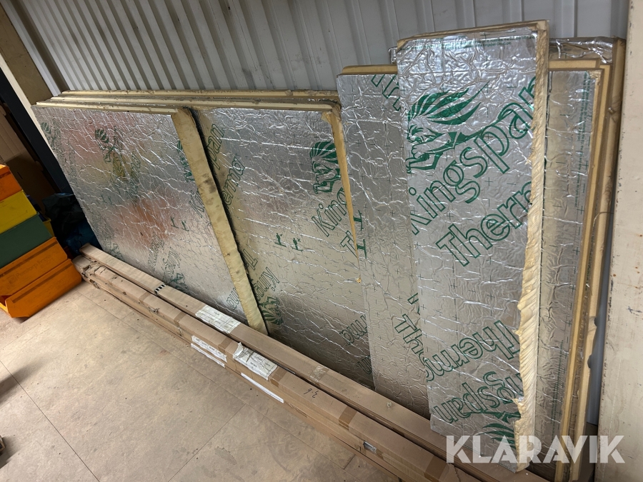 Isolerskivor polyuretanskum 2 st + spillbitar