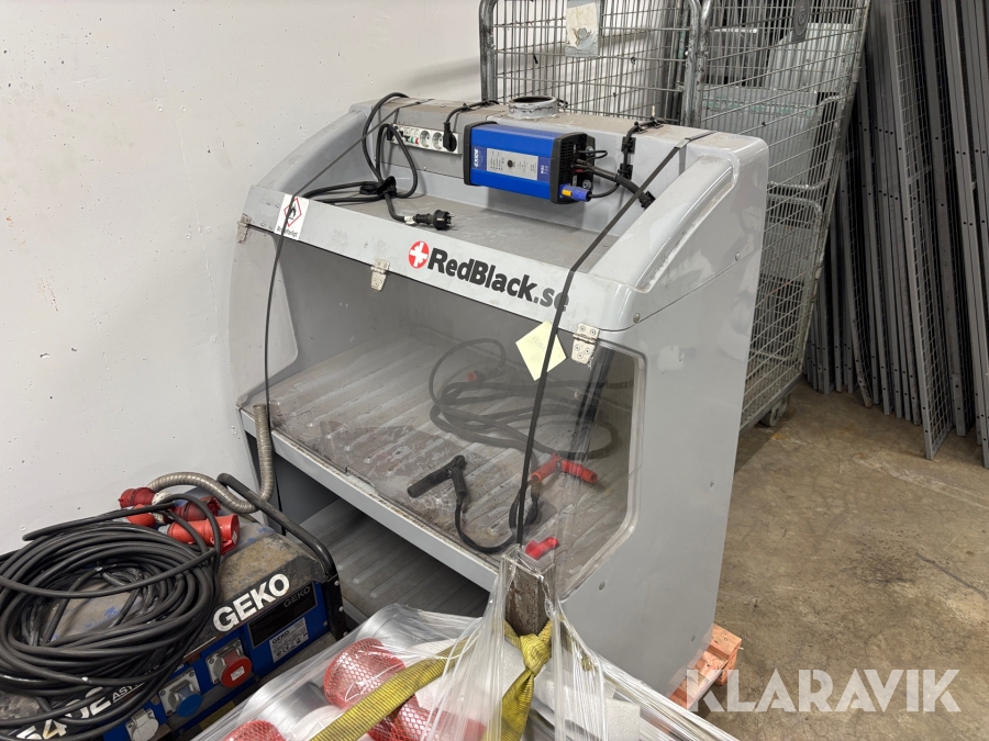 Laddskåp för batterier Redblack