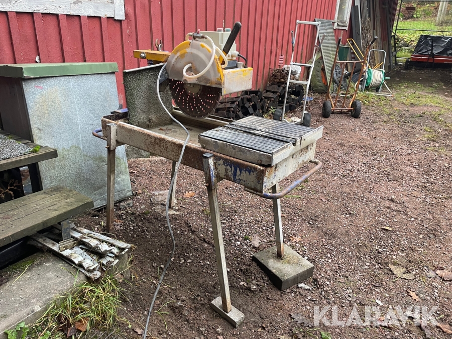 Bordskap för sten Zuber