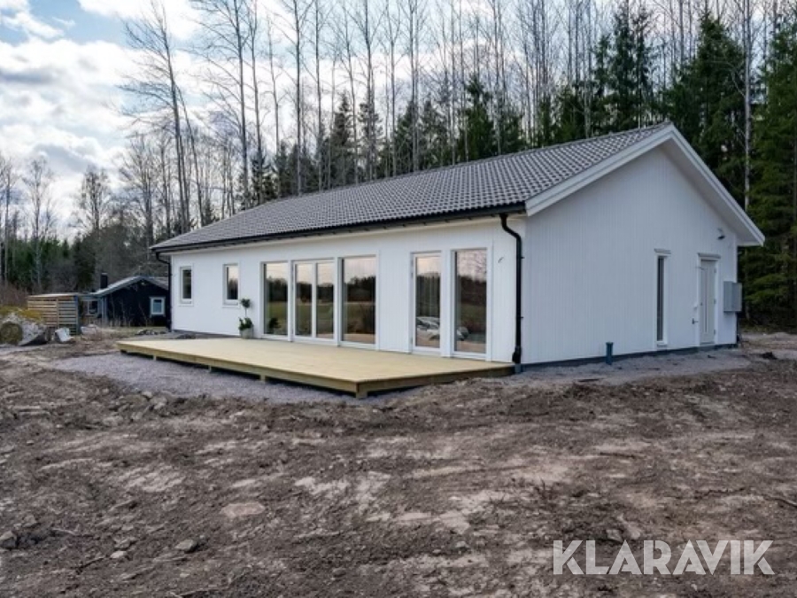 Stomme till hus, Uppsala, Klaravik auktioner