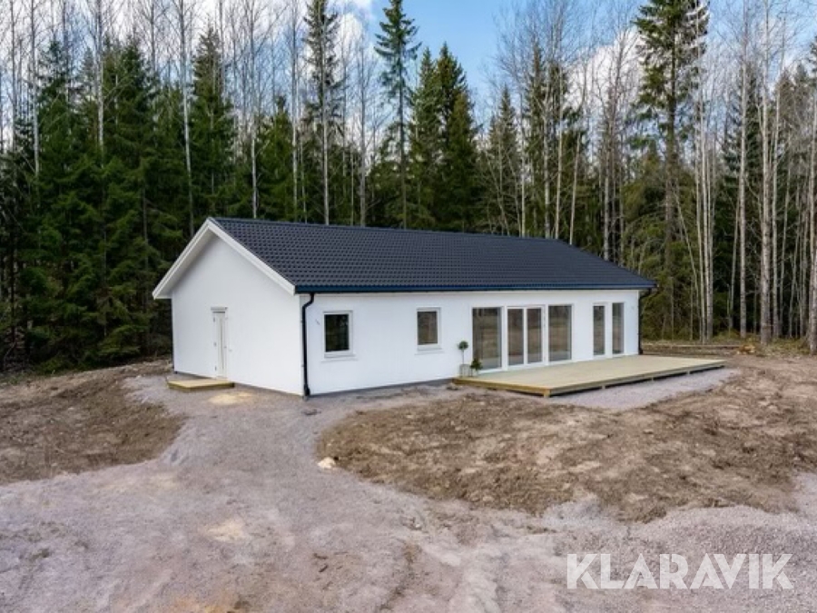 Stomme till hus, Uppsala, Klaravik auktioner