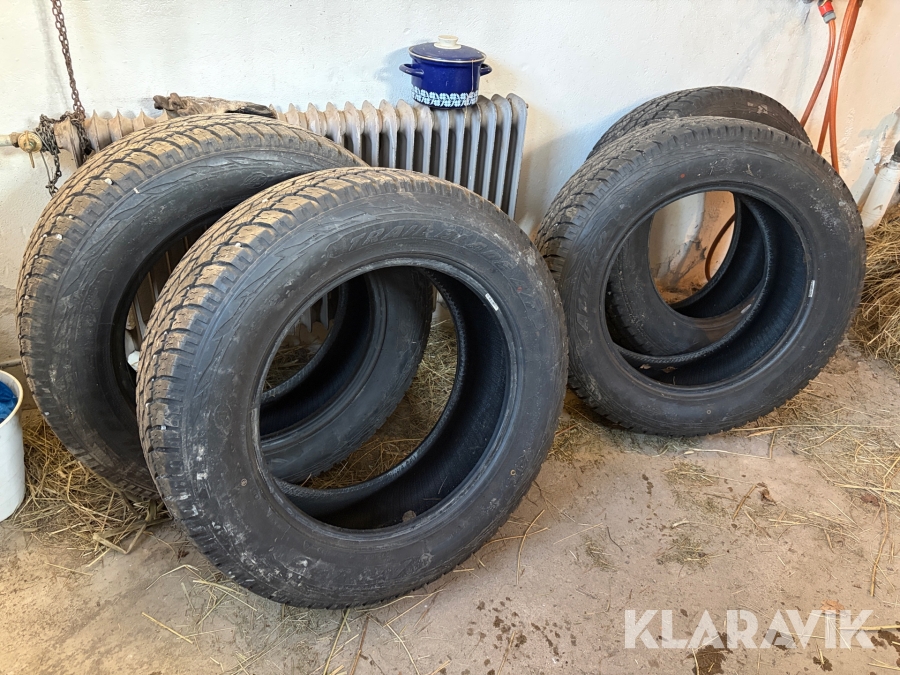 Däck till Dodge Ram 1500 Atturo 275/60R20 M+S Godkända för vinterbruk