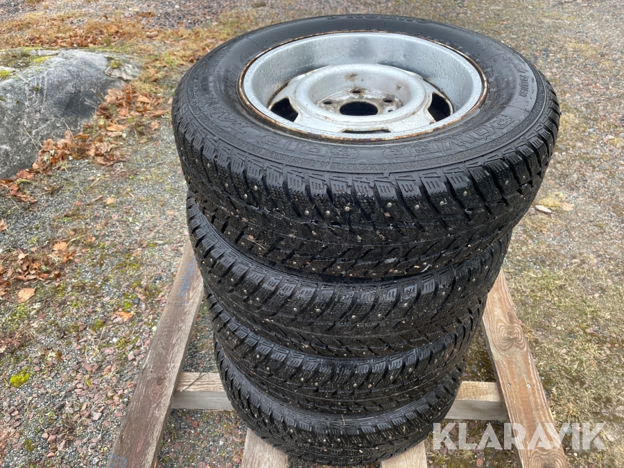 Hjul (Vinter) 4st med snobbringar Kumho powergrip 185 70 R 14