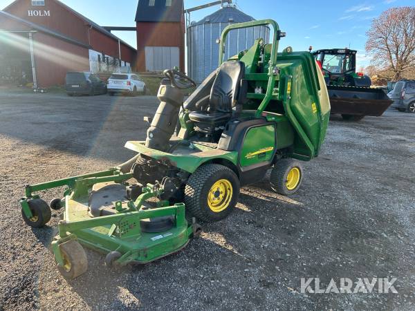 Gräsklippare med uppsamlare John Deere 1435