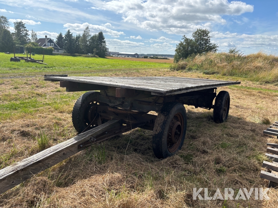 Vagn svängbara framhjul