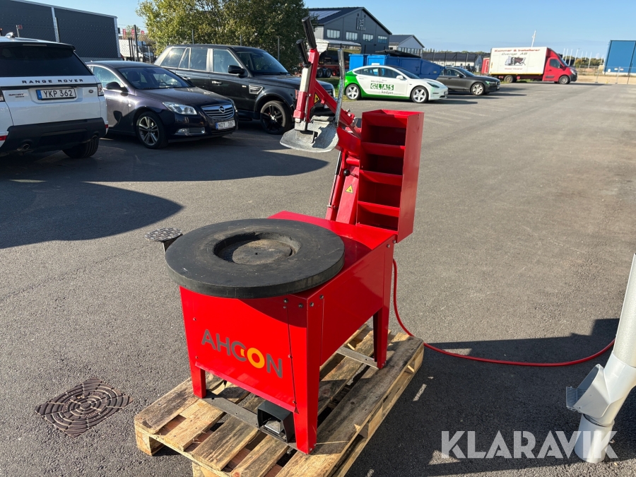 Clinchbord/däckmaskin Ahcon BBRT 900