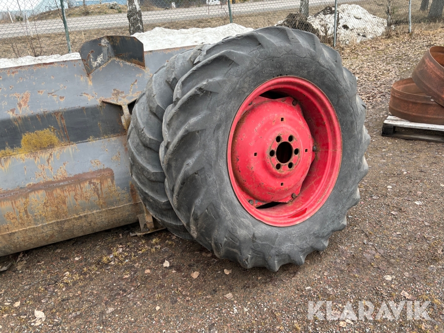 Bakdäck Volvo BM, Smedjebacken, Klaravik auktioner