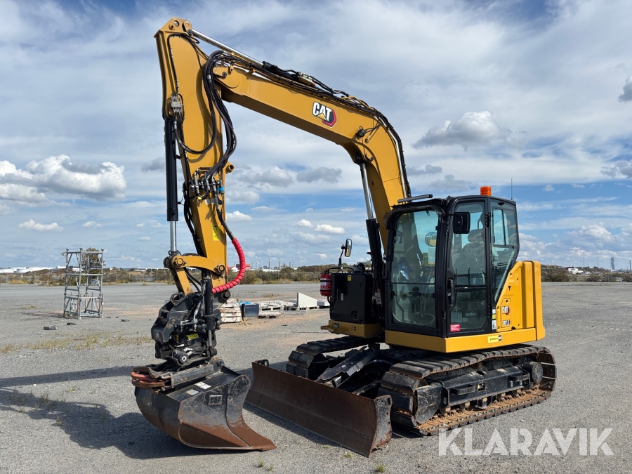 Grävmaskin CAT 307,5 med tiltrotator & 3 skopor