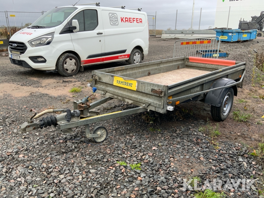 Personbilssläp Thule L0751