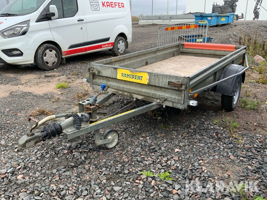 Personbilssläp Thule L0751