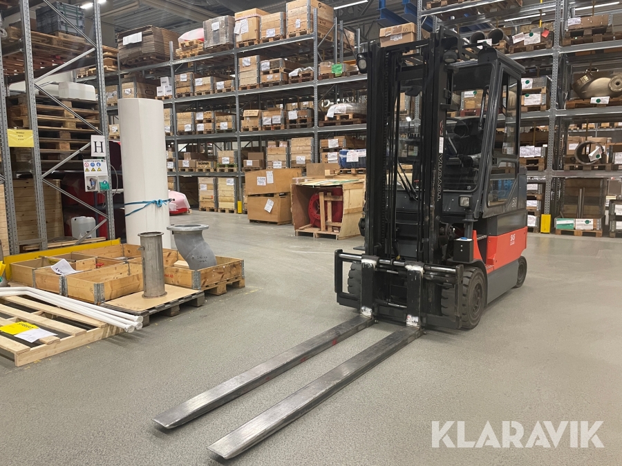 Truck Toyota 7FBMF30