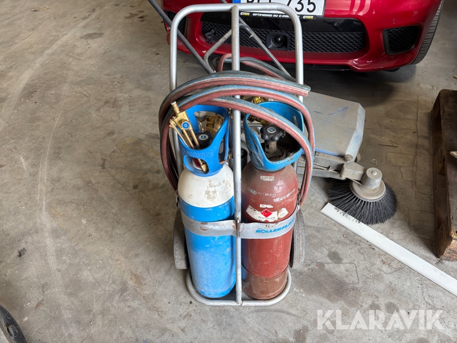 Gasflaskor med klocka och vagn 2st 10 L & 11 L