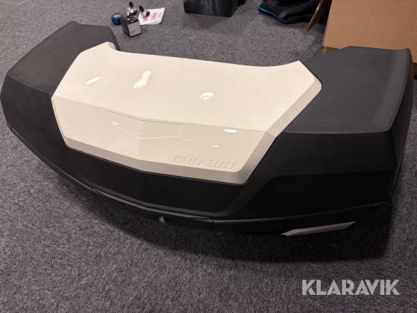 Packlåda Cam-Am 121 L till Outlander Max med fästen